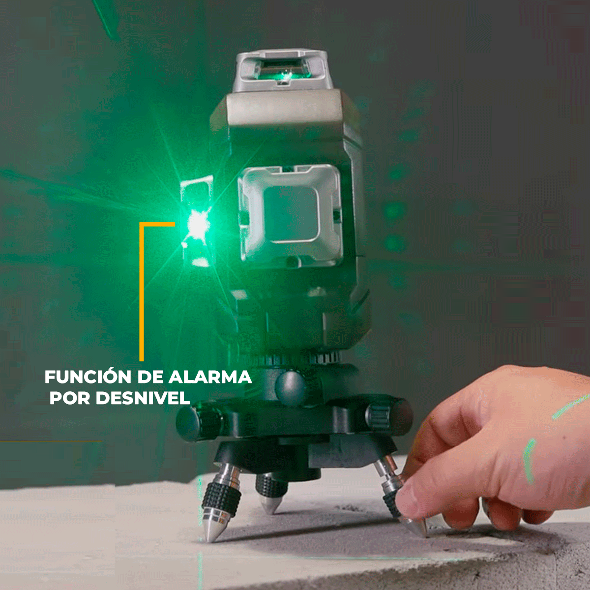 Nivel Láser Verde INGCO 16V 3x360° Autonivelante 35m + Batería Trípode y Accesorios UHLL301201 - MARKEMSTORE - nivel