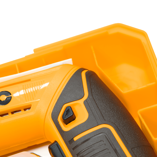 INGCO ATORNILLADOR INALAMBRICO 1/4 4V + 24 ACCESORIOS CSDLI04425 - MARKEMSTORE - Atornillador