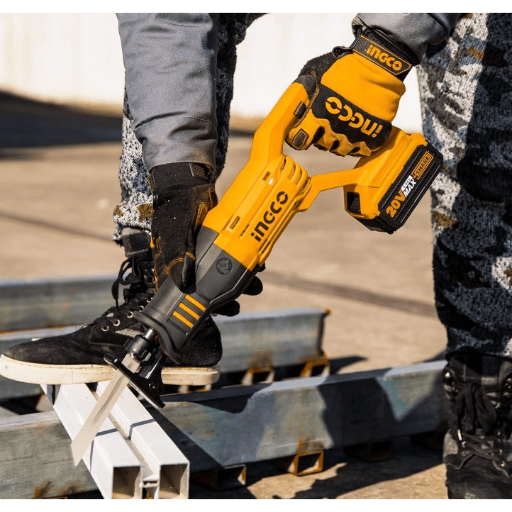 Sierra Reciproca Inalambrica Ionlitio 20V 0 - 2800/Min Ingco CRSLI1151 - MARKEMSTORE - Sierras